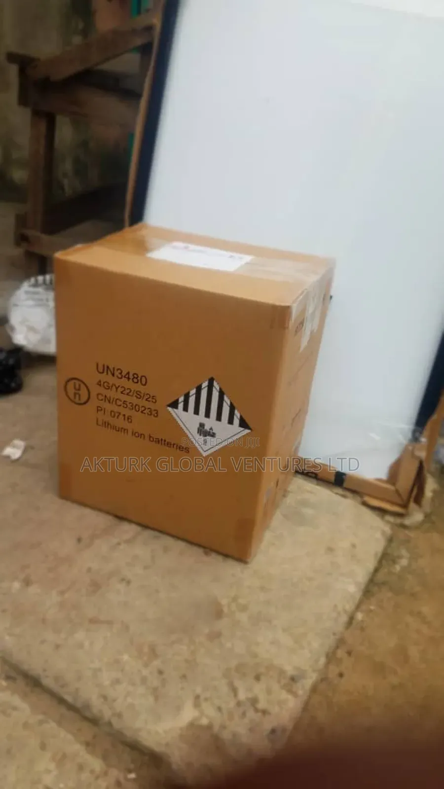 1 KWH Solar Generator