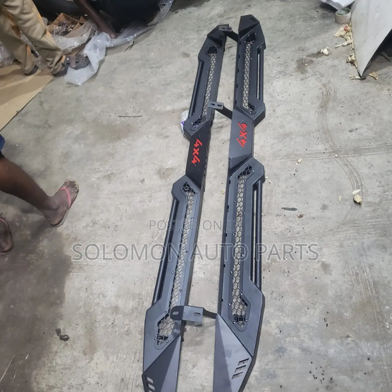 Side Steps Tundra and Tacoma Iron Type Available