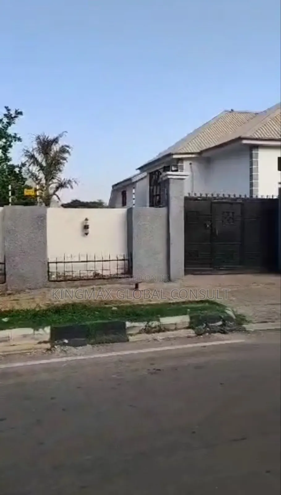 7bdrm Mansion in Wuse 2 for sale