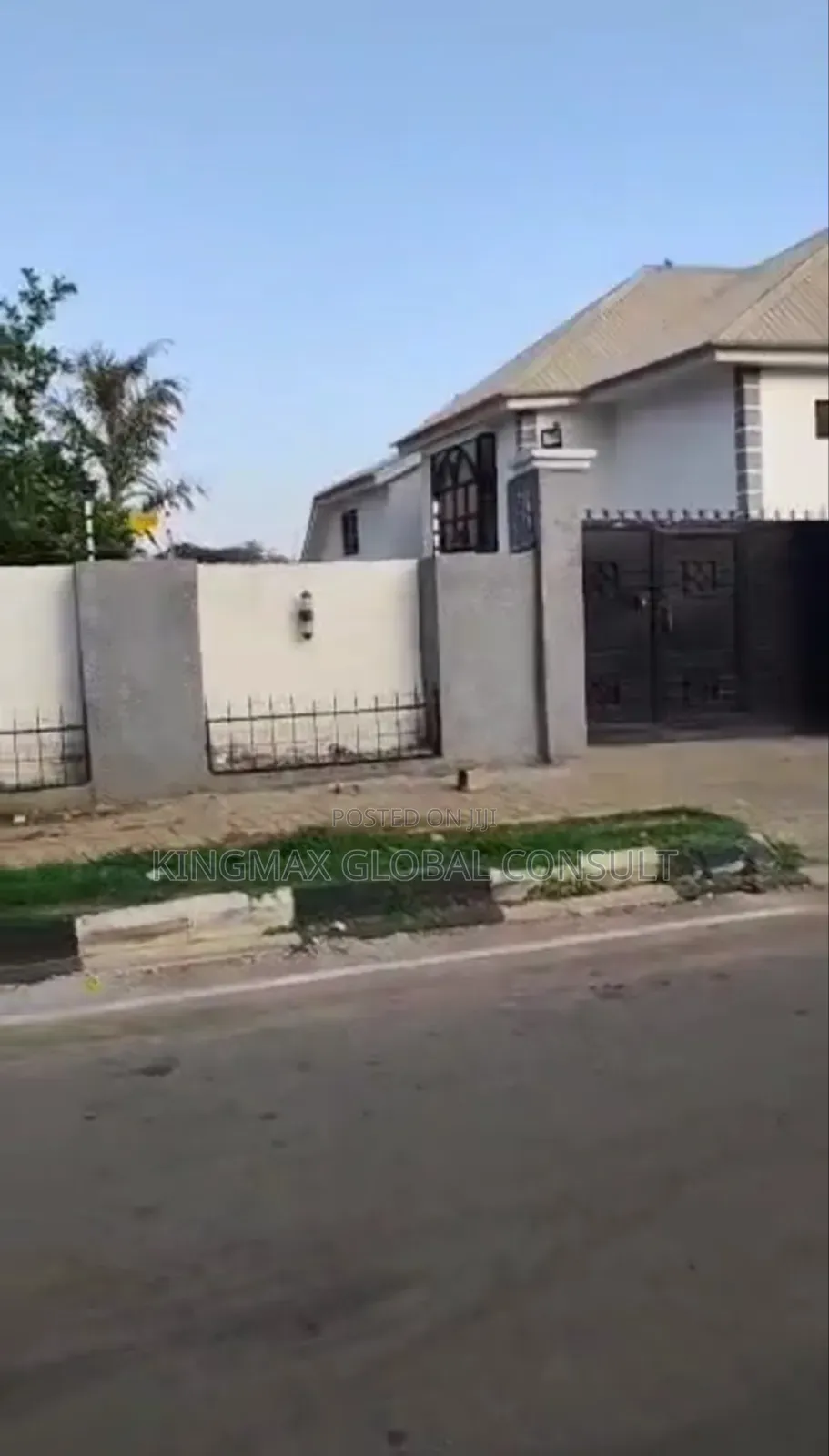7bdrm Mansion in Wuse 2 for sale