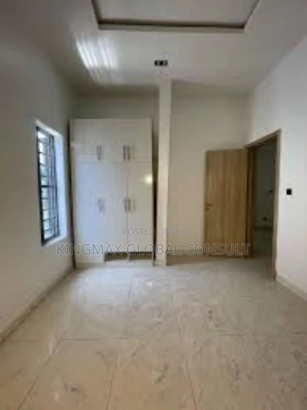 5bdrm Duplex in Guzape District for sale