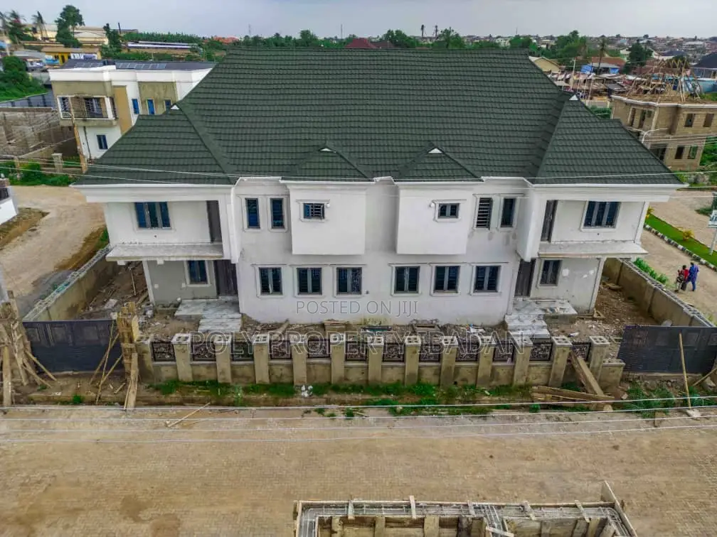 3bdrm Duplex in Rayfield Gardens, Ibadan for sale