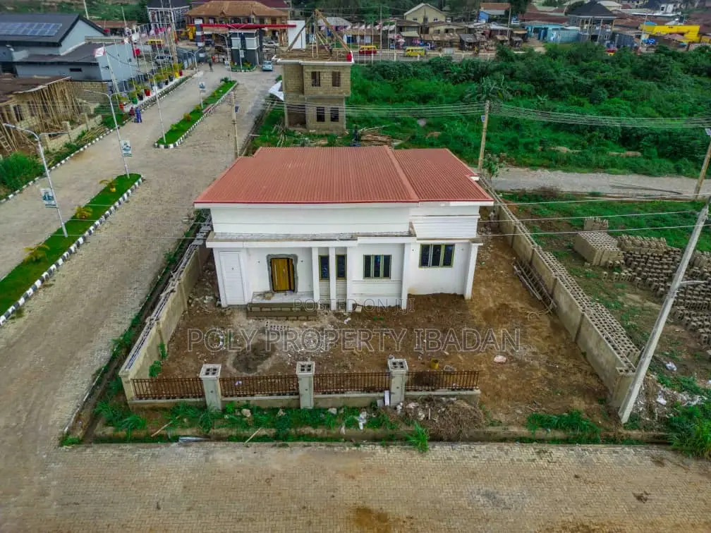 3bdrm Duplex in Rayfield Gardens, Ibadan for sale