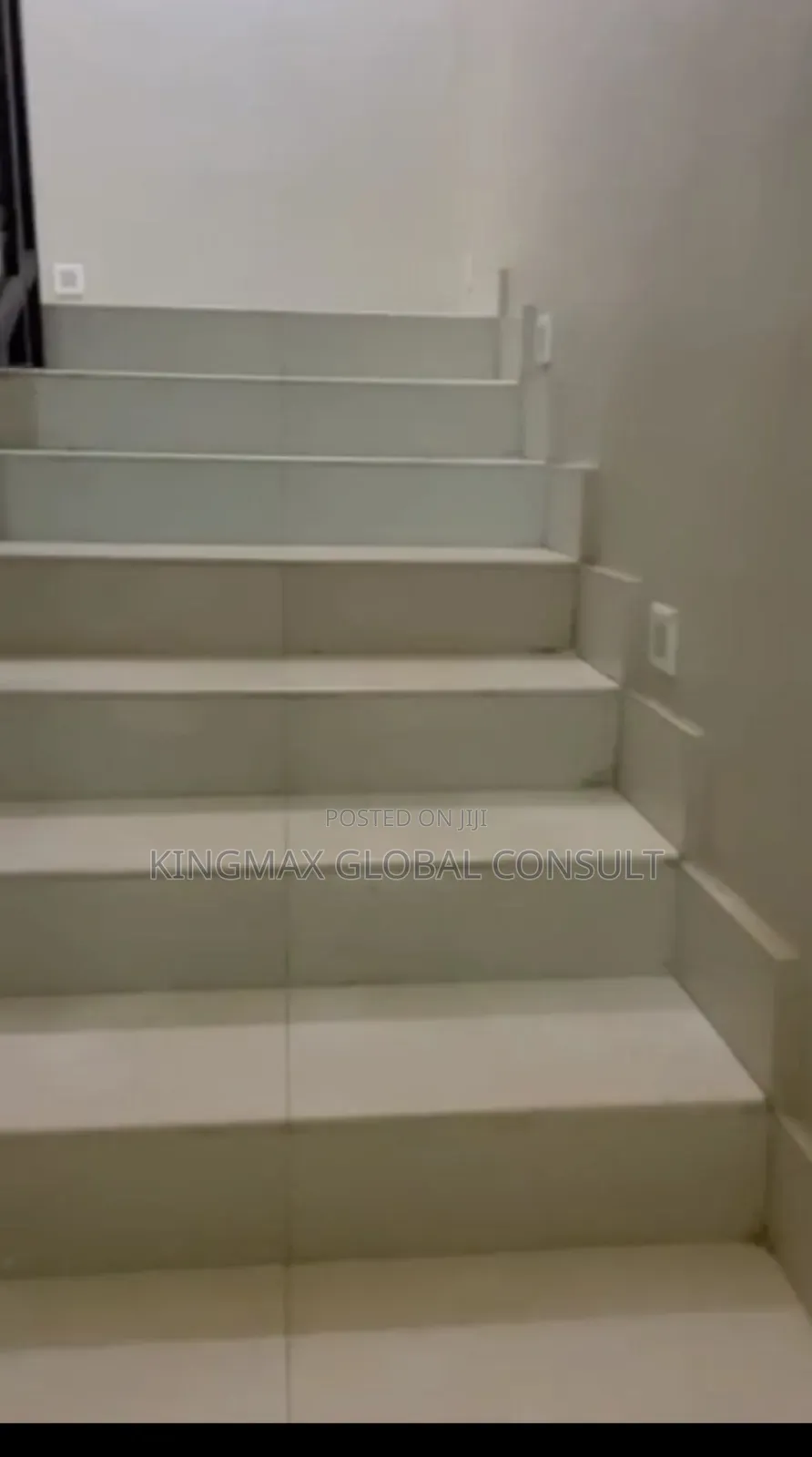 5bdrm Duplex in Lugbe Fha Abuja for sale