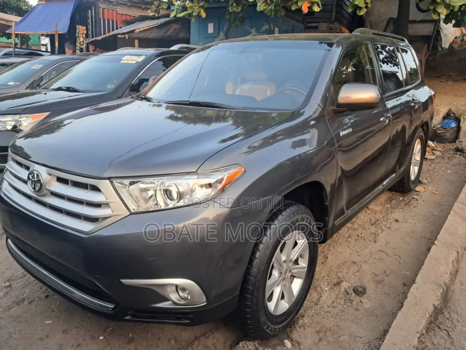 Toyota Highlander Limited 2012 Gray