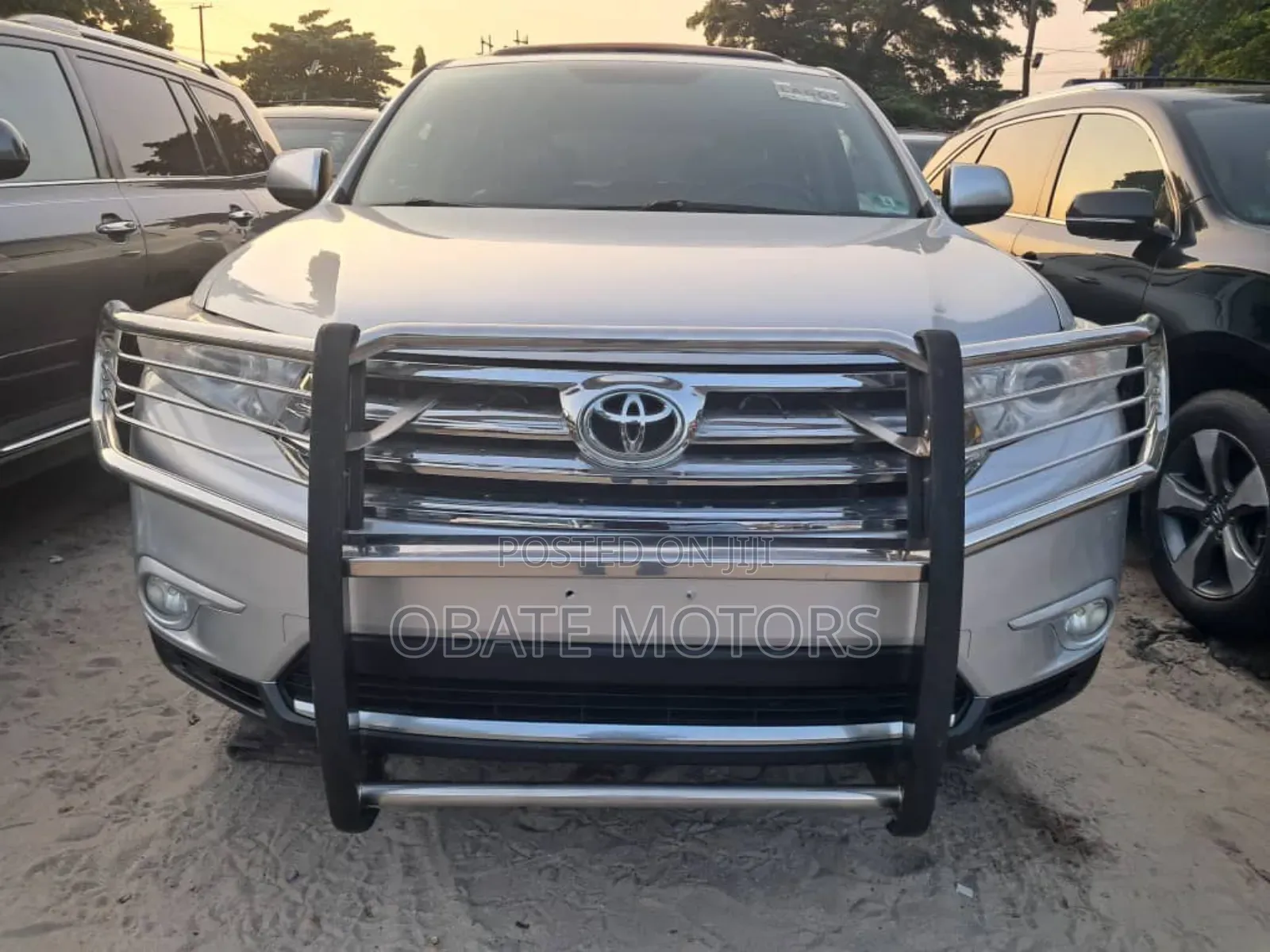 Toyota Highlander Limited 3.5L 2WD 2013 Silver