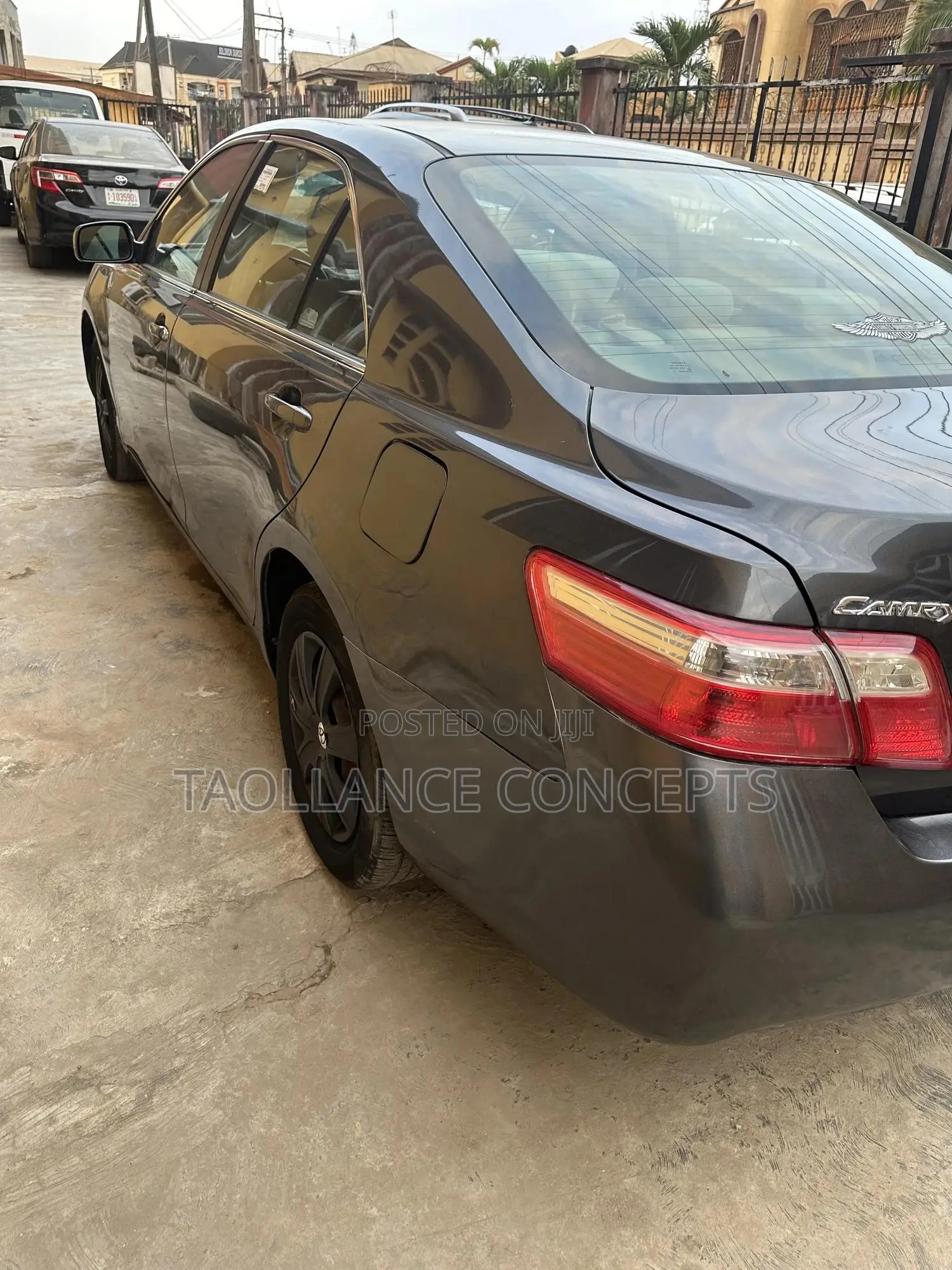Toyota Camry LE 4dr Sedan (2.4L 4cyl 5A) 2009 Gray