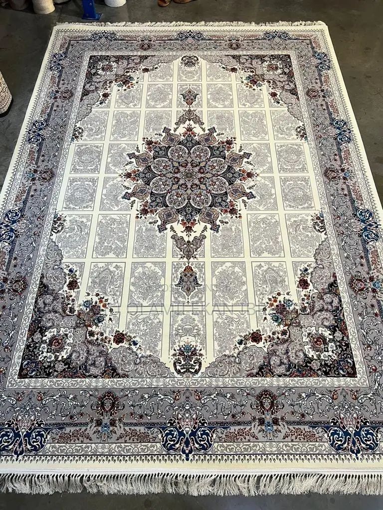 Cinnamon Center Rugs