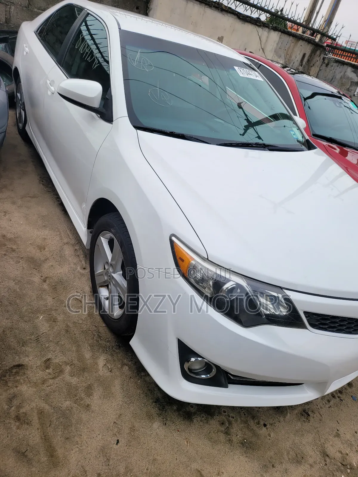Toyota Camry SE 4dr Sedan (2.5L 4cyl 6A) 2012 White