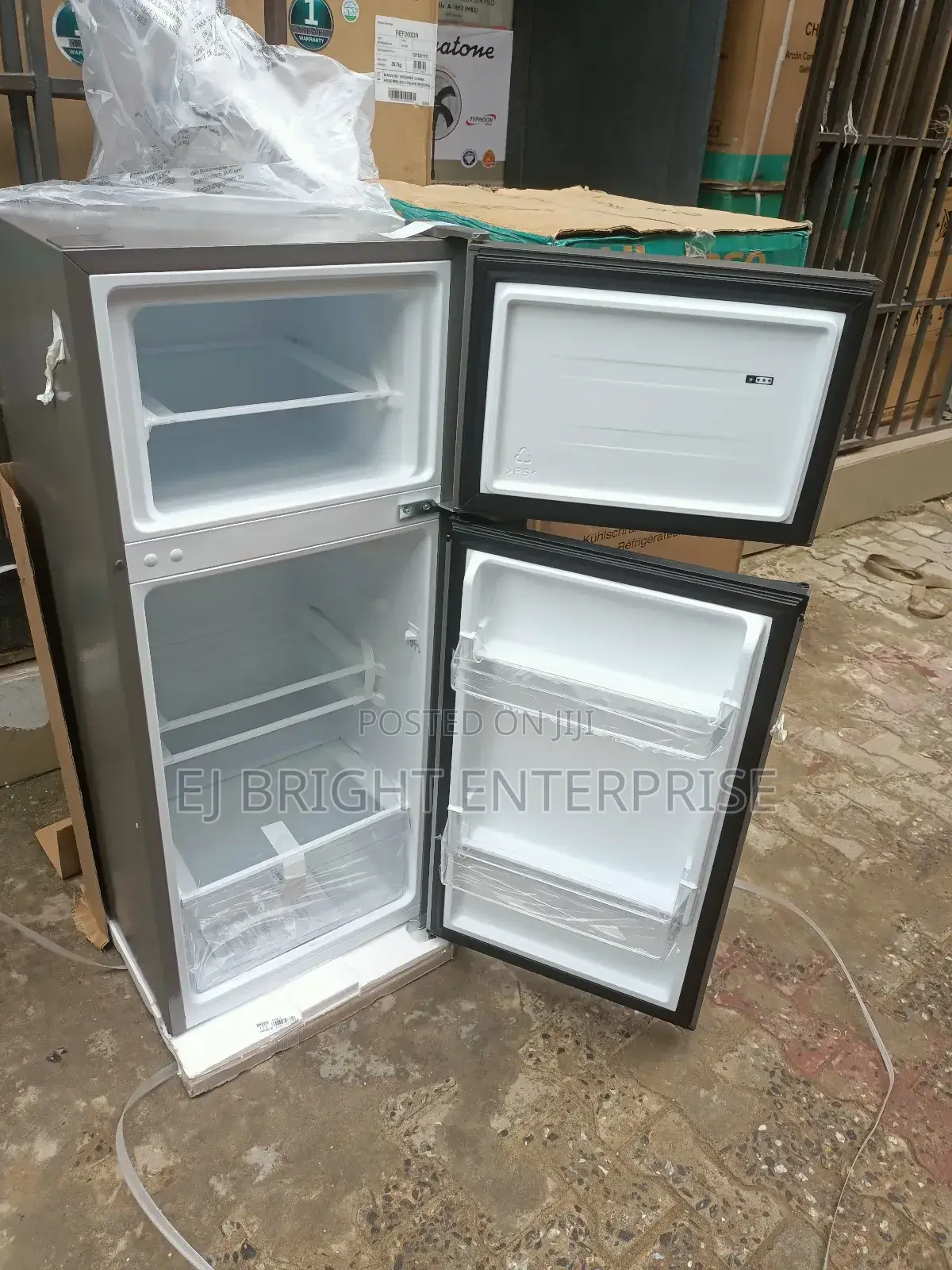 Hisense 124 Liters Double Door Refrigerator | Ref 172dr