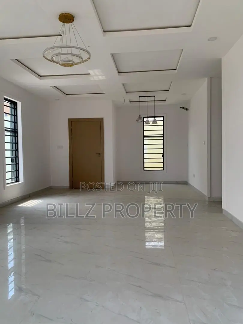 Furnished 3bdrm Apartment in Magodo Phase 1, Berger for sale