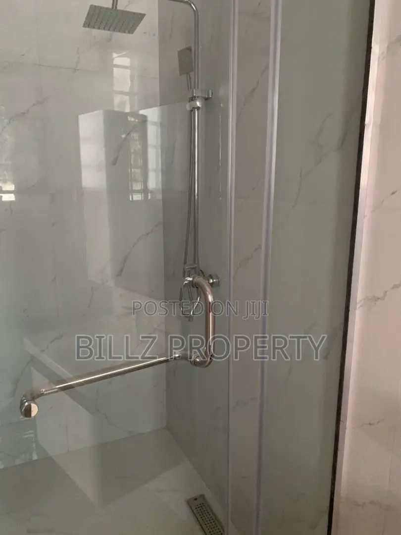 Furnished 3bdrm Apartment in Magodo Phase 1, Berger for sale