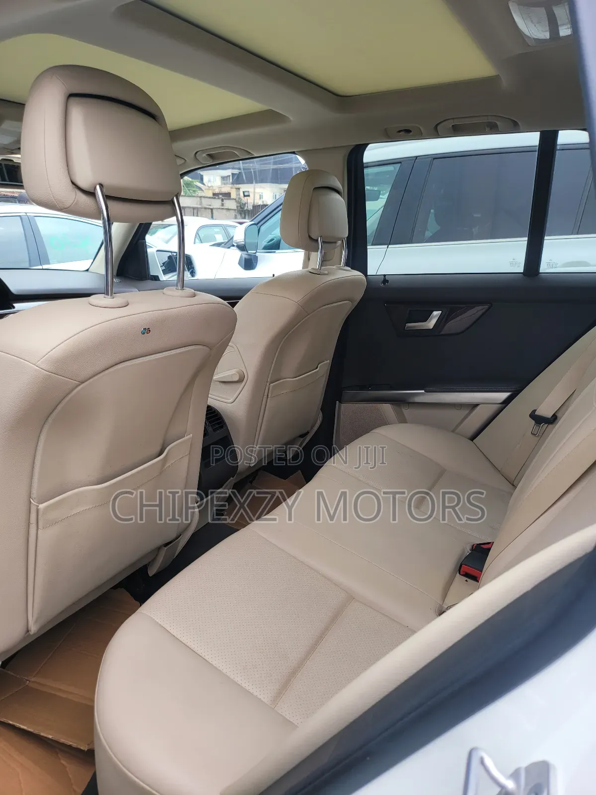Mercedes-Benz GLK-Class Base GLK 350 4dr AWD 4MATIC (3.5L 6cyl 7A) 2015
