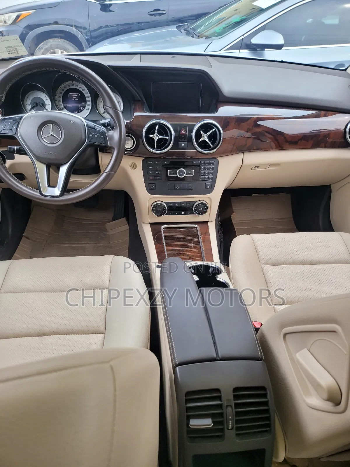 Mercedes-Benz GLK-Class Base GLK 350 4dr AWD 4MATIC (3.5L 6cyl 7A) 2015