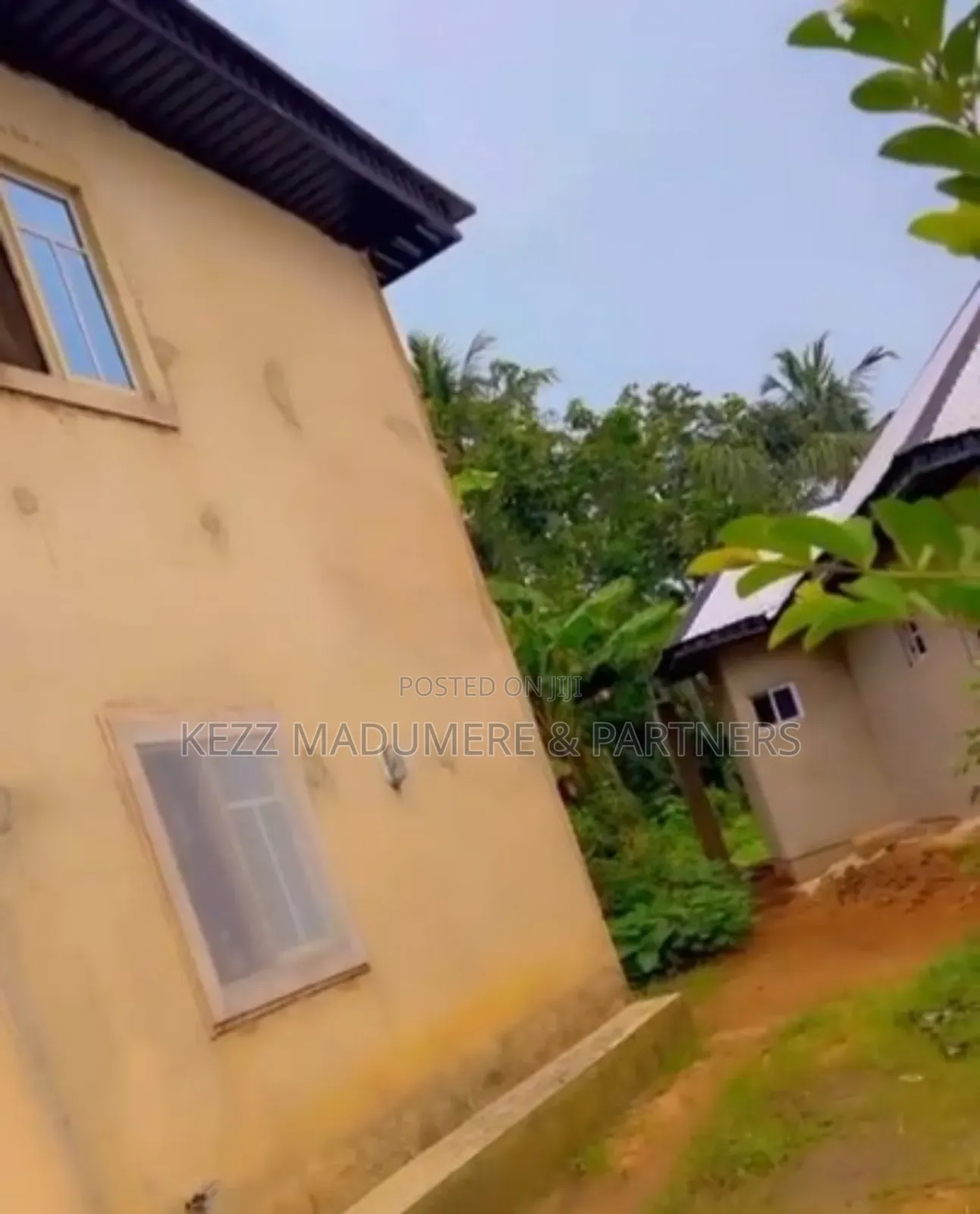 16bdrm Block of Flats in Near Uyo Extension for sale