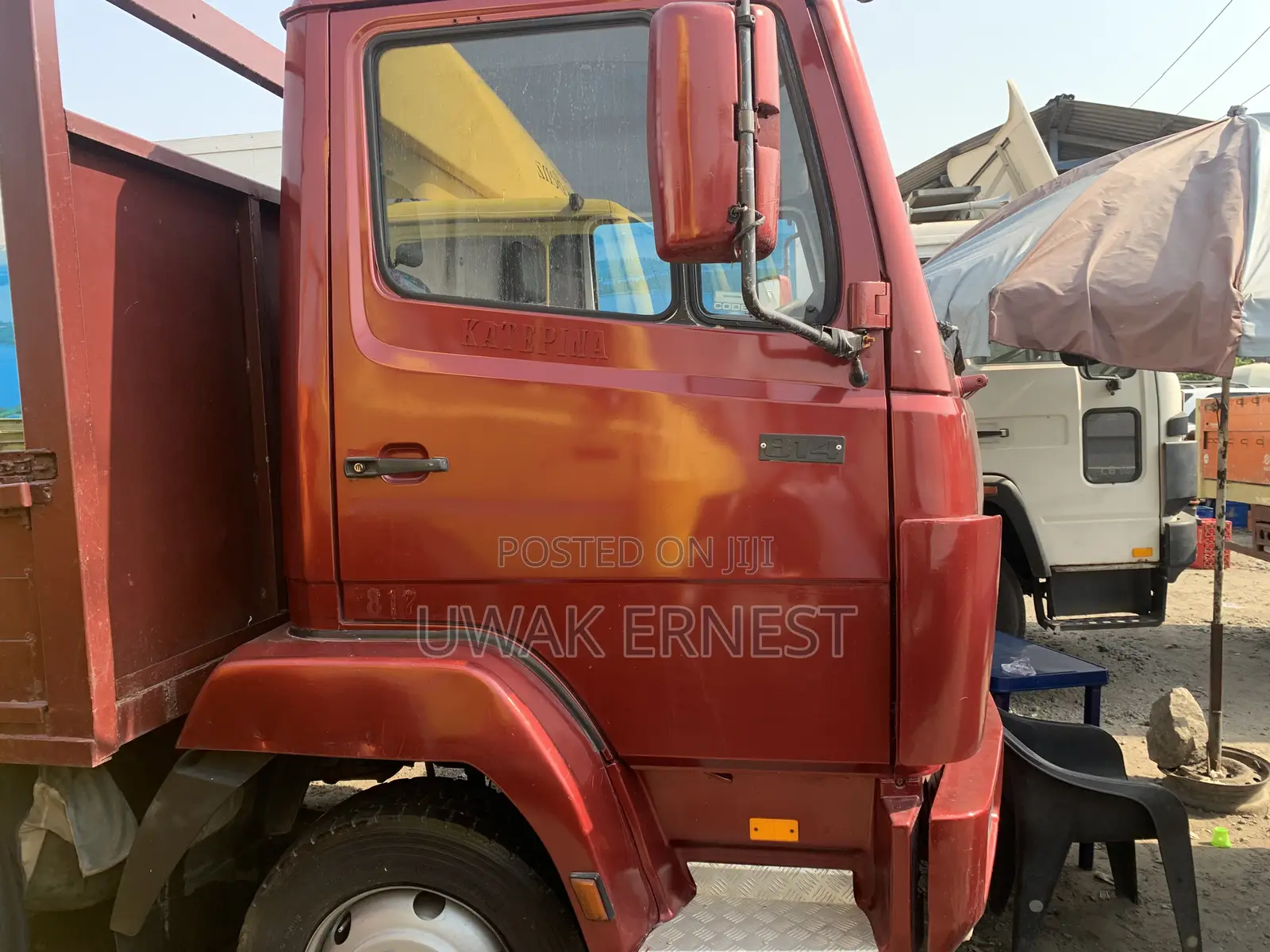 Very Clean Mercedes 814 Truck