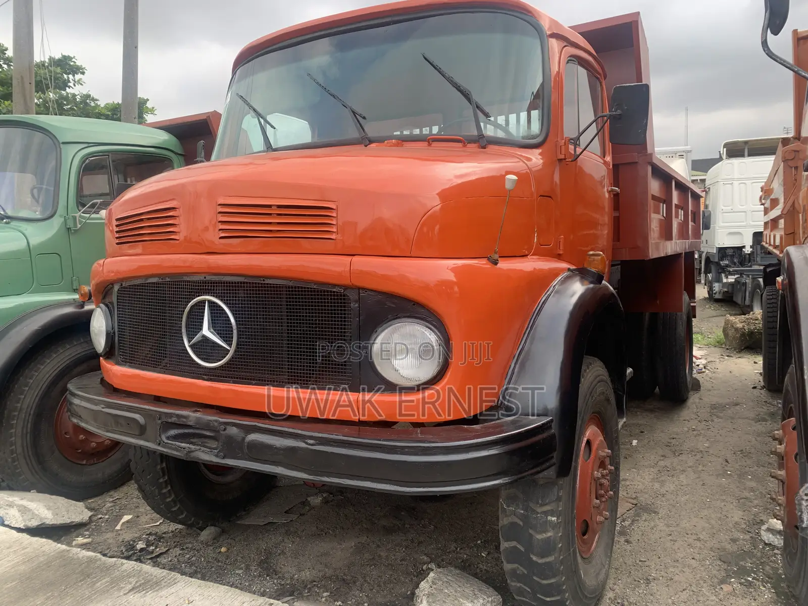Super Clean Mercedes Benz Tipper Truck