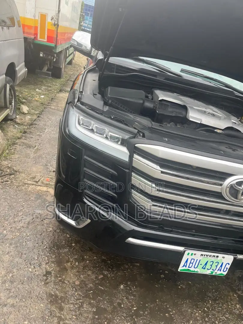 Toyota Land Cruiser 2023 Black