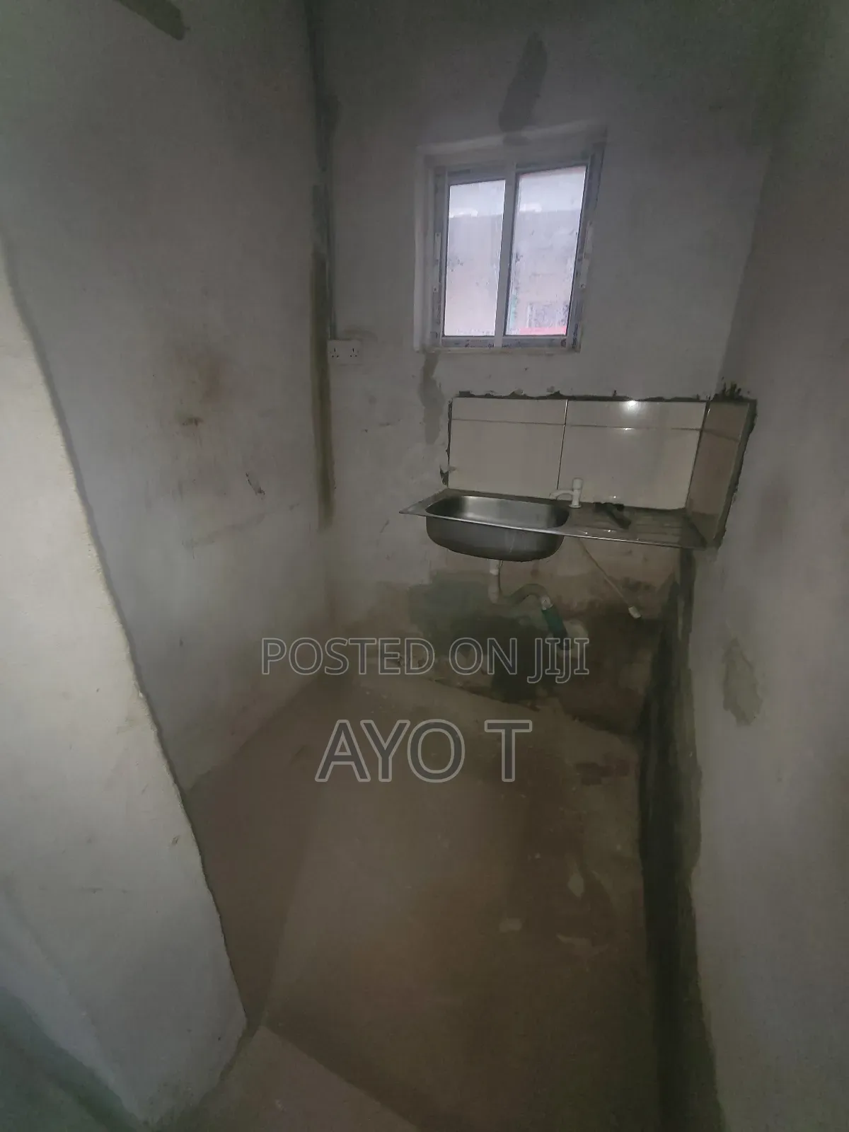 Studio Apartment in Bariga for rent