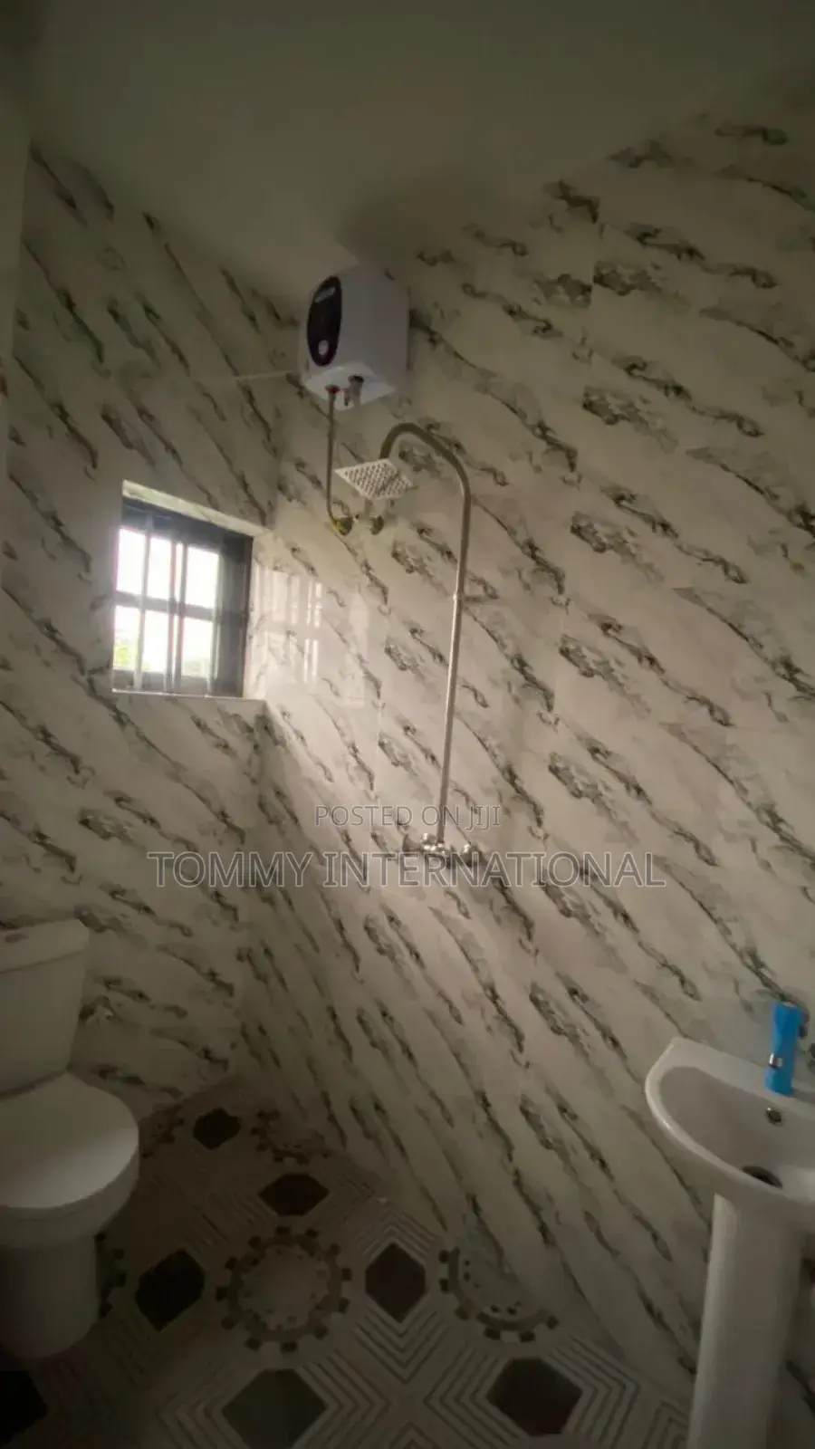2bdrm Block of Flats in Akwaka Estate, Port-Harcourt for rent