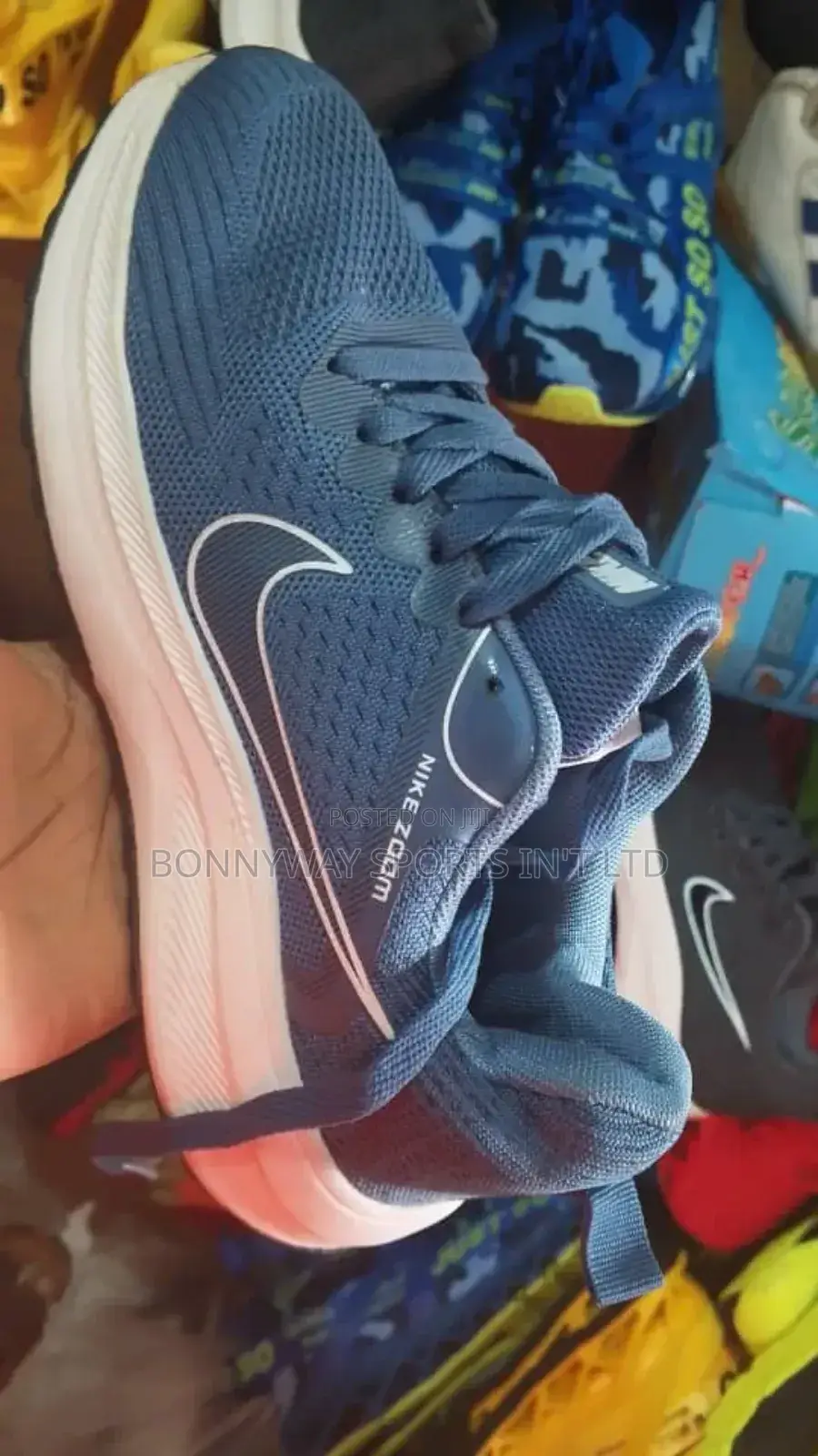 Nike Quality Jugging Canvas At Bonnyway Sports Int'l Ltd