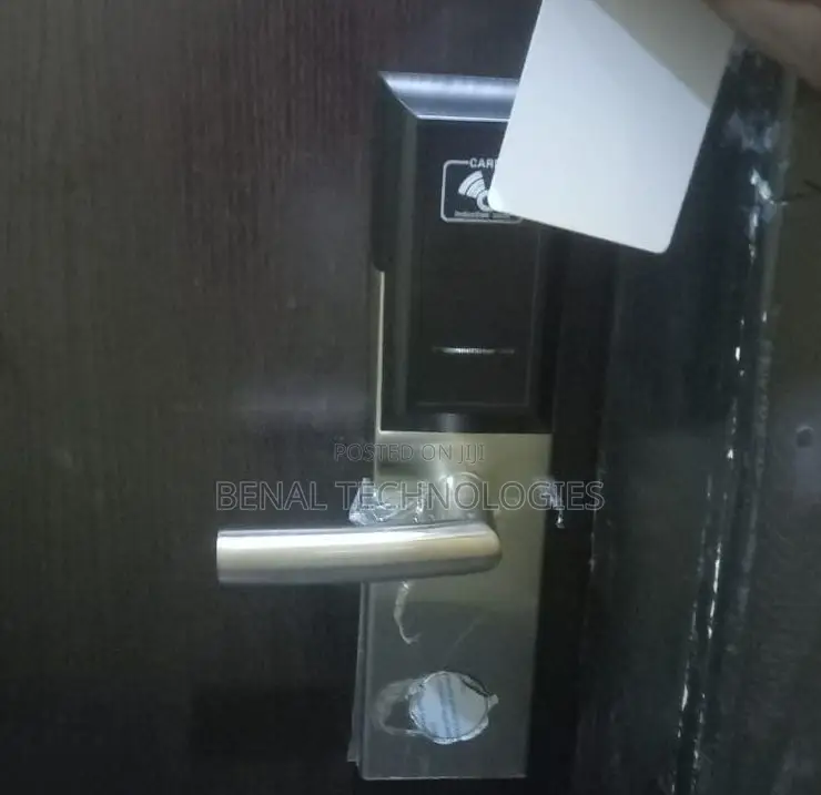 Smart Locks Made Simple.( Hotel Card