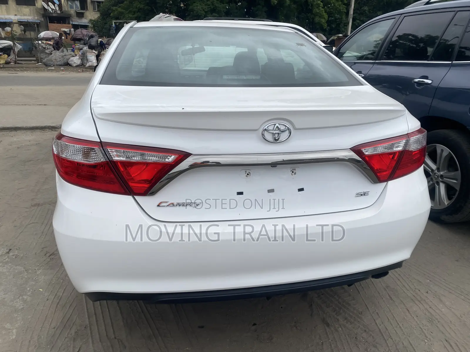 Toyota Camry SE 4dr Sedan (2.5L 4cyl 6A) 2016 White