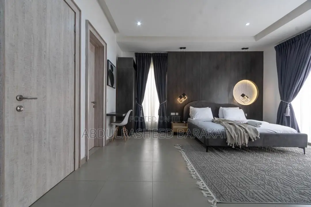 Luxury Two Bedroom Maisonette With Pool and Gym