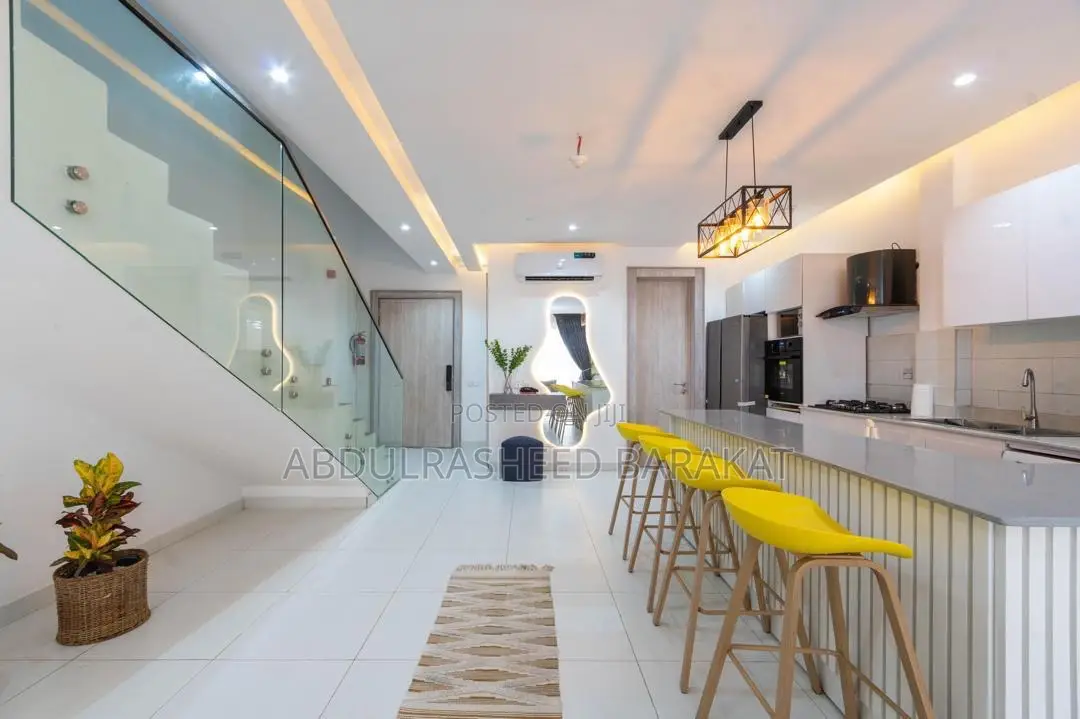 Luxury Two Bedroom Maisonette With Pool and Gym