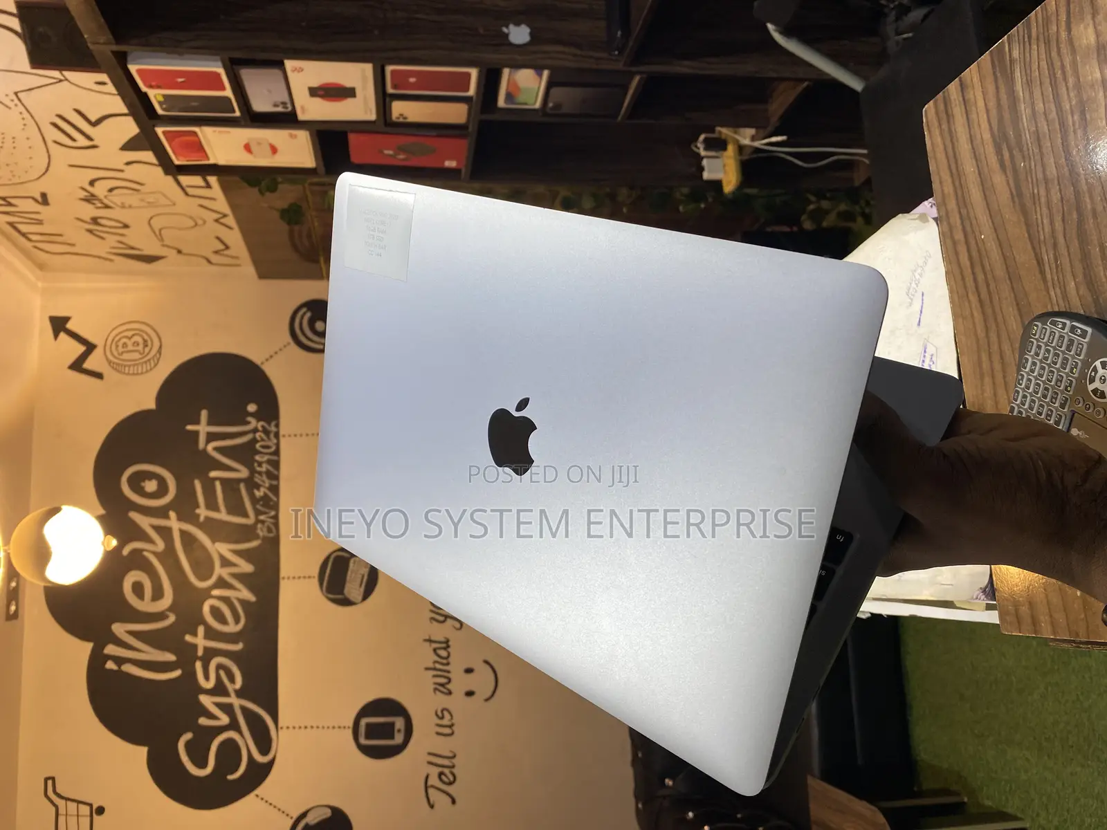 Laptop Apple MacBook Pro 2020 16GB Intel Core I7 SSD 1T