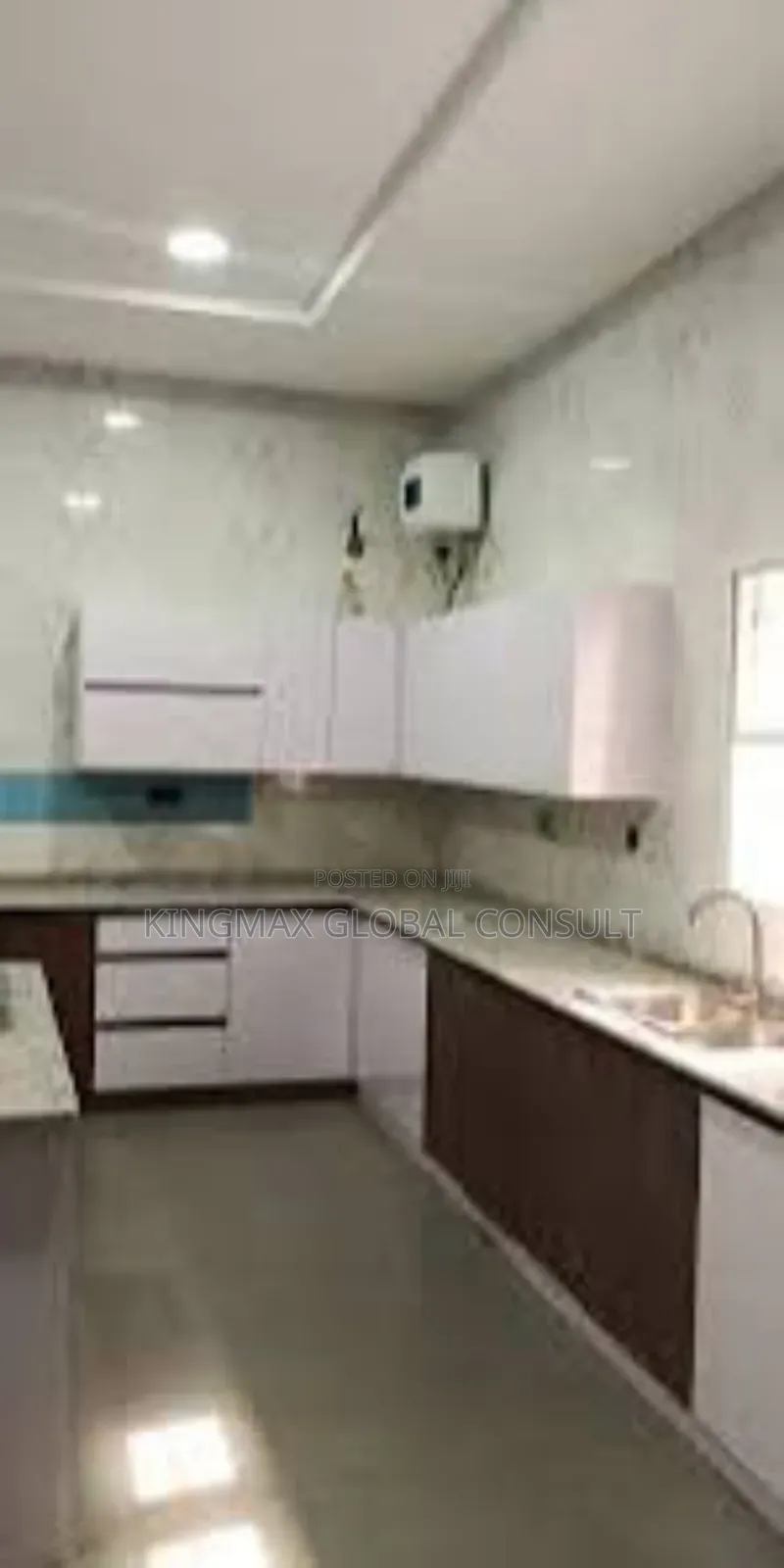 4bdrm Duplex in Lifecamp By for sale