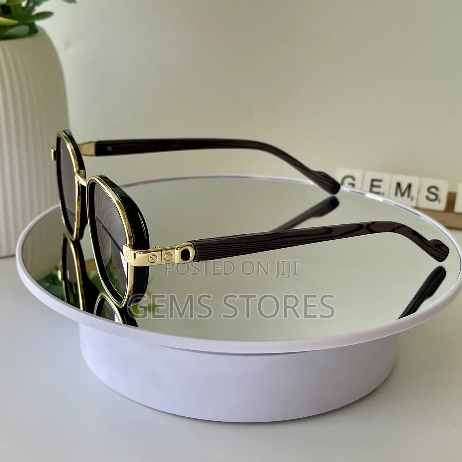 Stylish Cartier-Inspired Oval Sunglasses