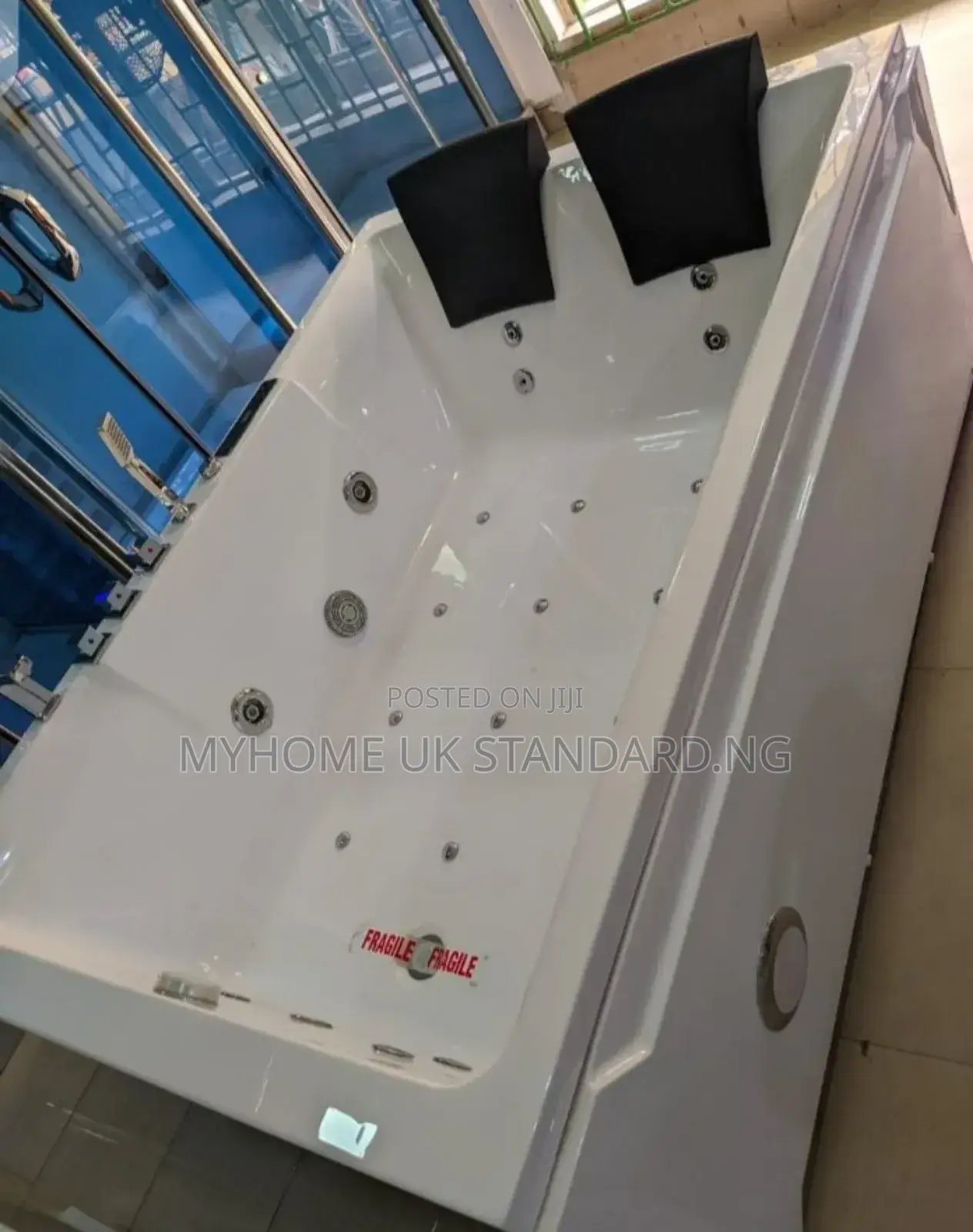Double Jacuzzi With Bluetooth