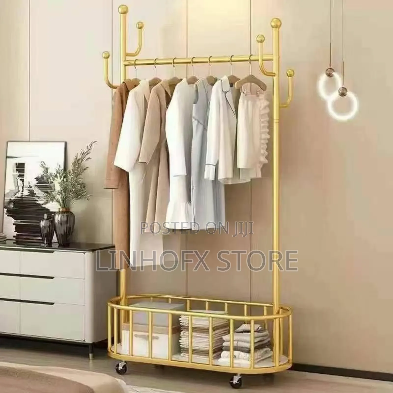 High-Quality Gold Cloth Hanger