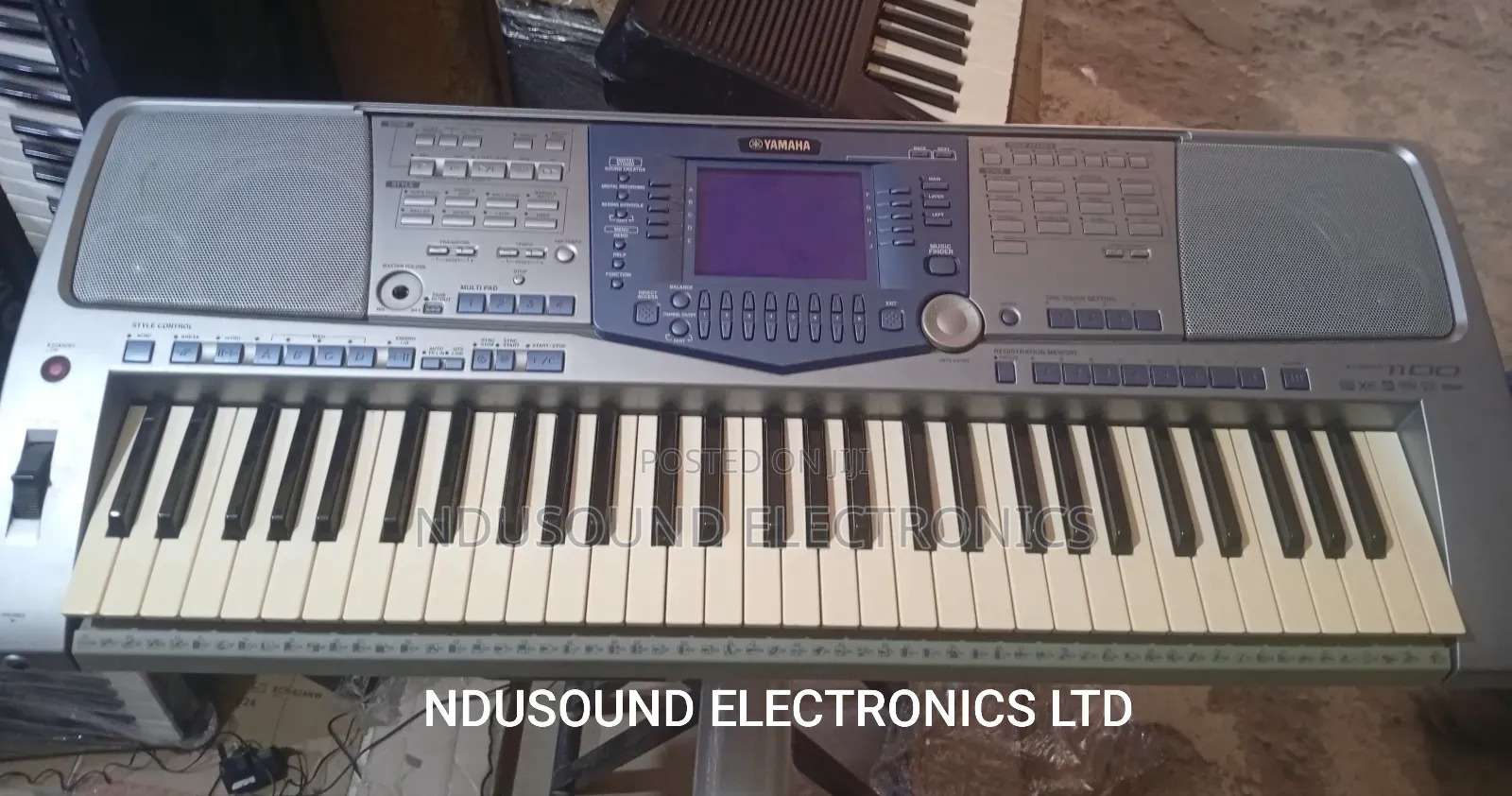 Uk Used Yamaha PSR 1100