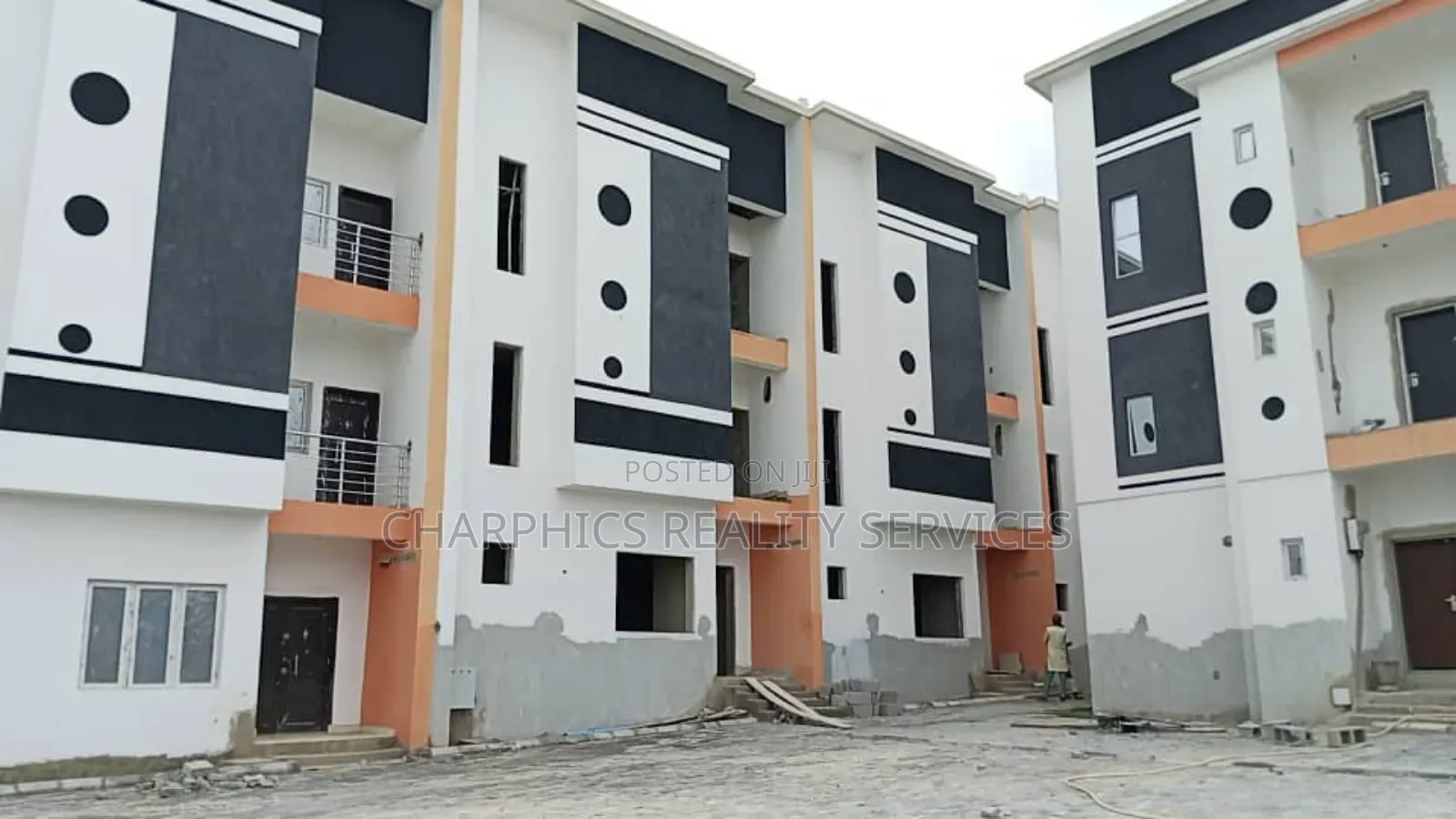 4bdrm Duplex in Jahi for sale