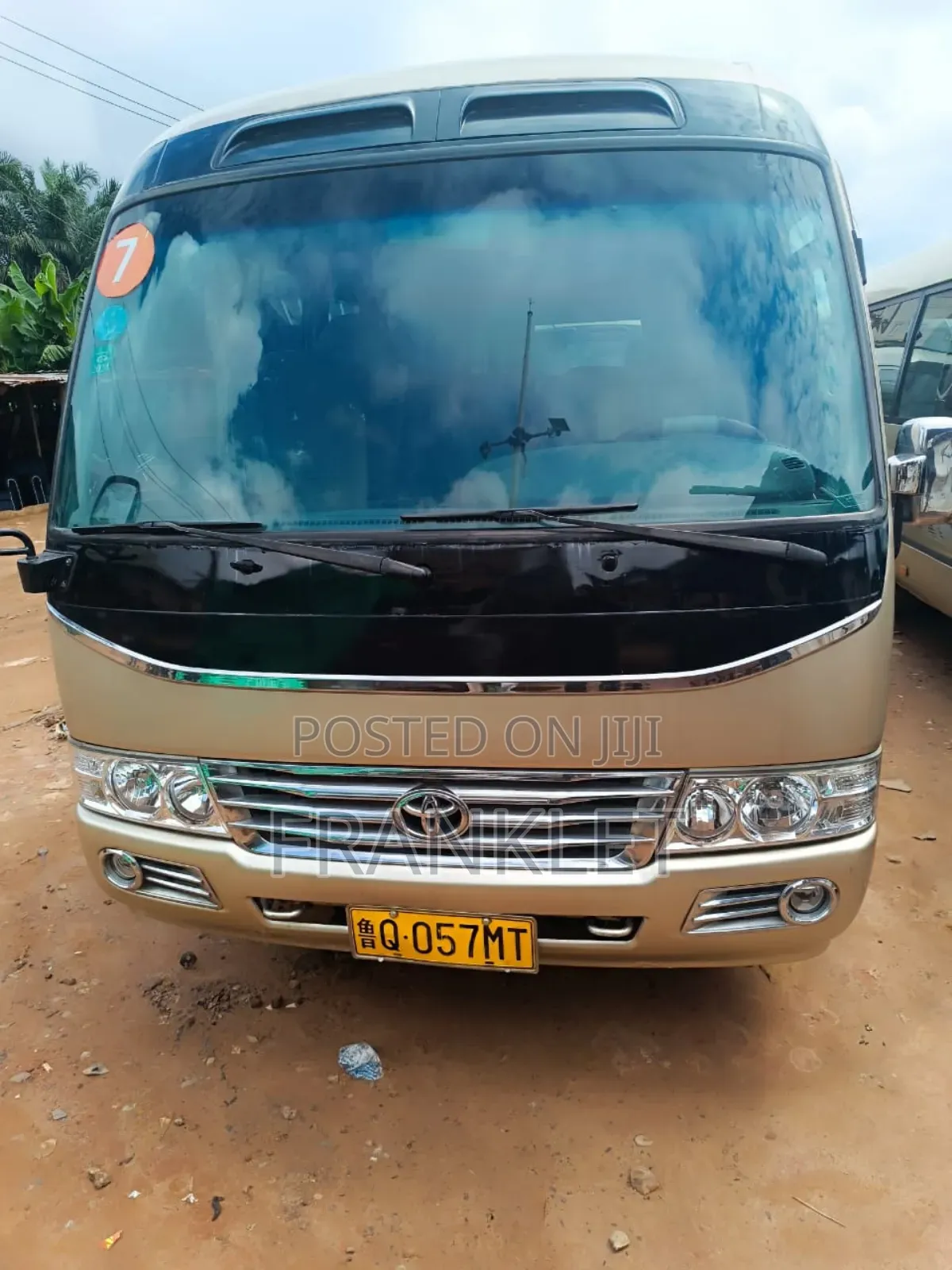 Toyota Coaster 2014 Gold