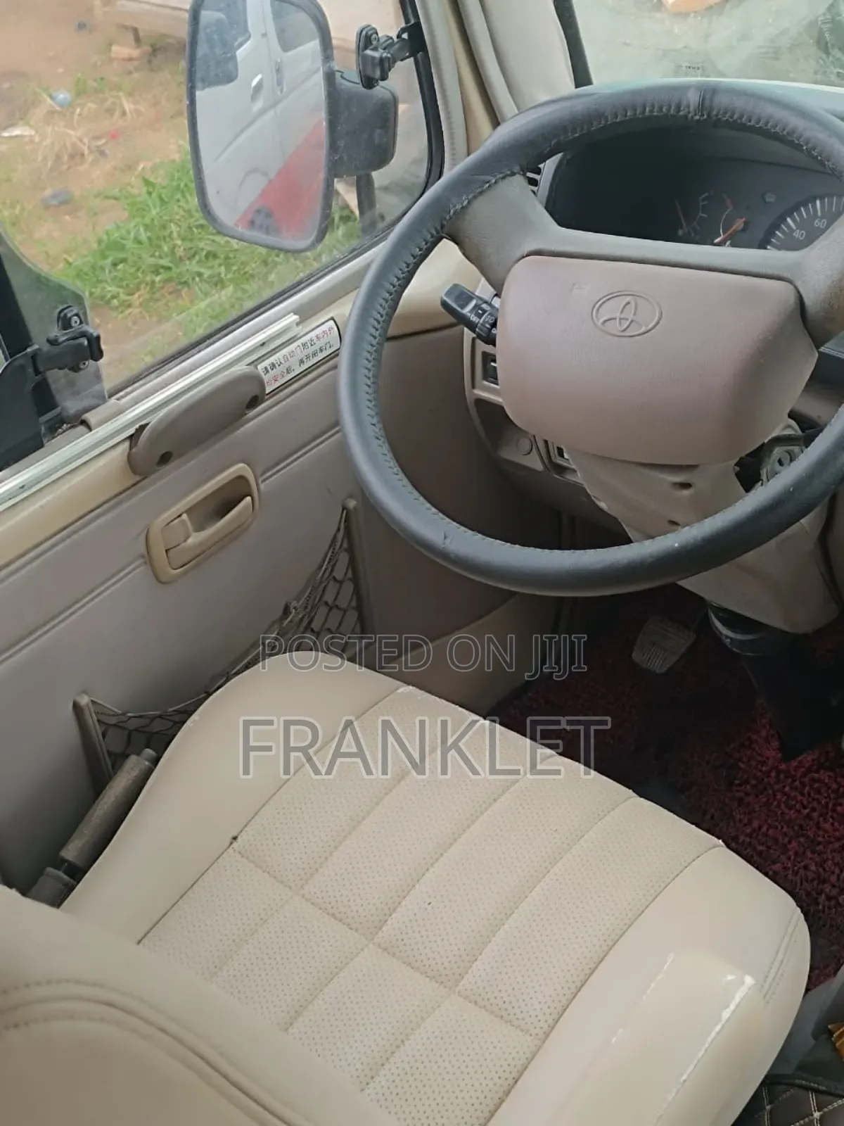 Toyota Coaster 2014 Gold