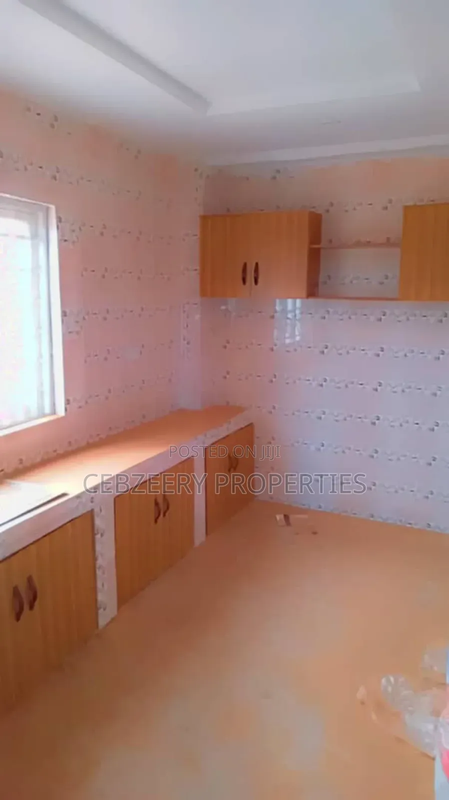 2bdrm Block of Flats in Akute Ajuwon for rent