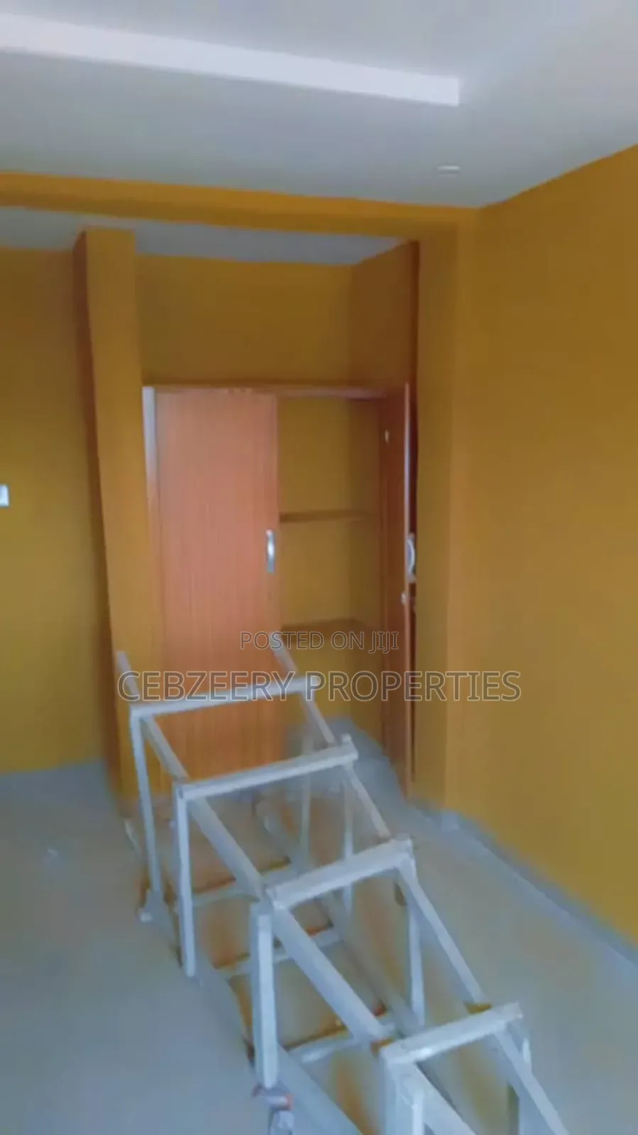 2bdrm Block of Flats in Akute Ajuwon for rent