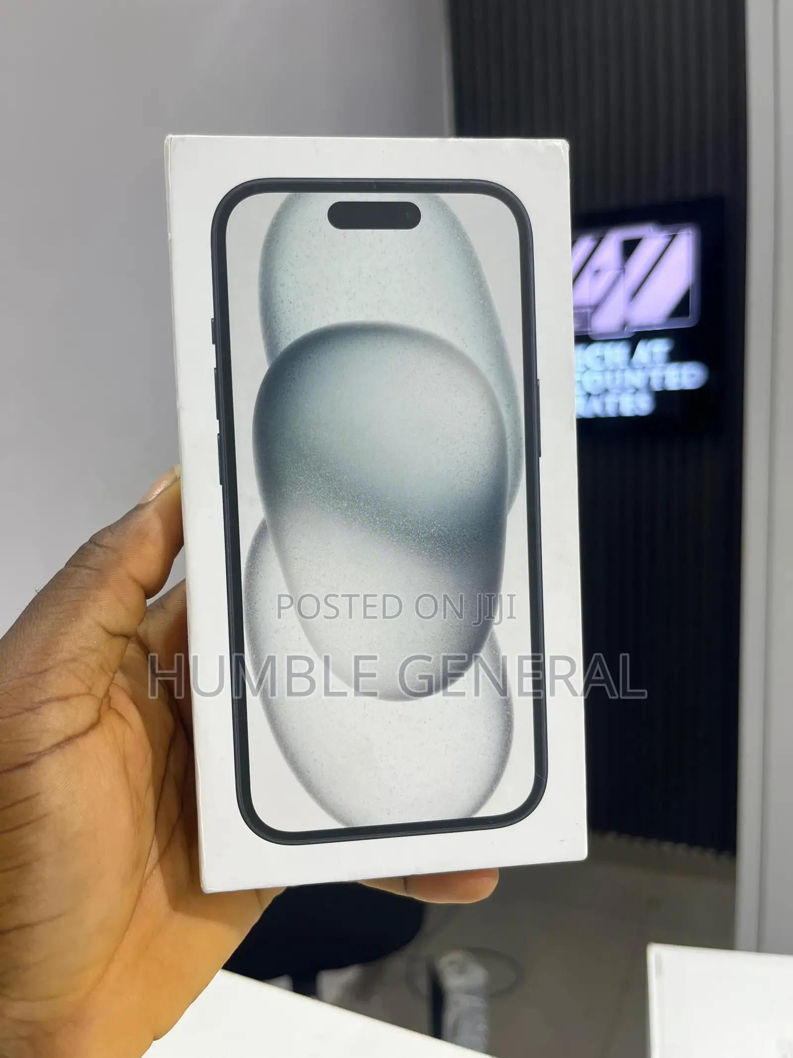New Apple iPhone 15 128 GB Black