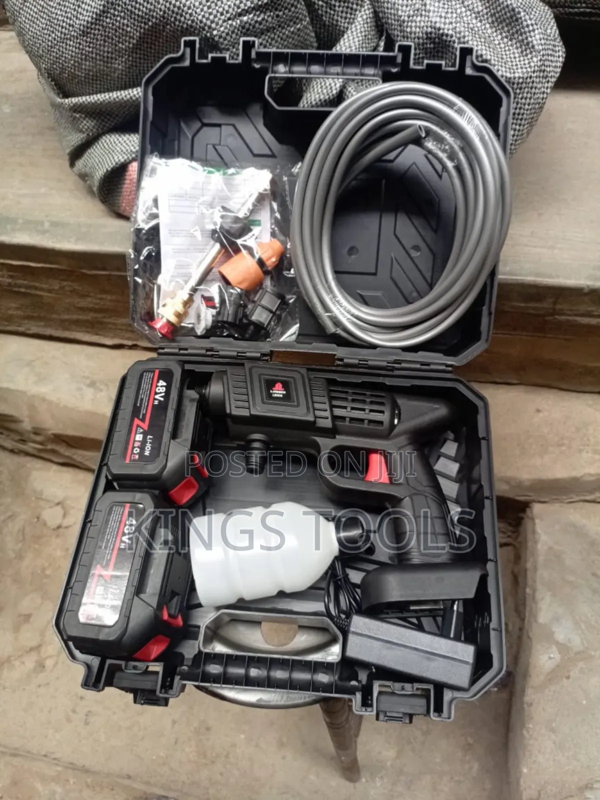Cordless Pressure Washer