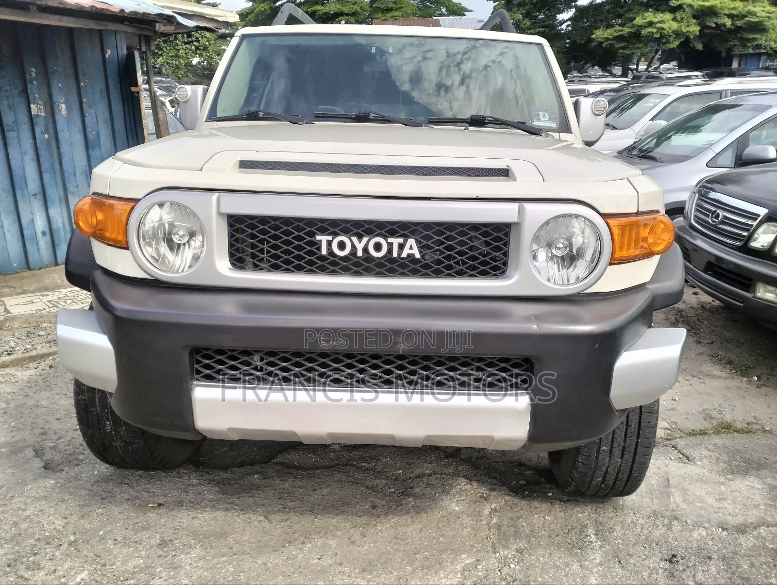 Toyota FJ Cruiser Base 4x4 2010 White