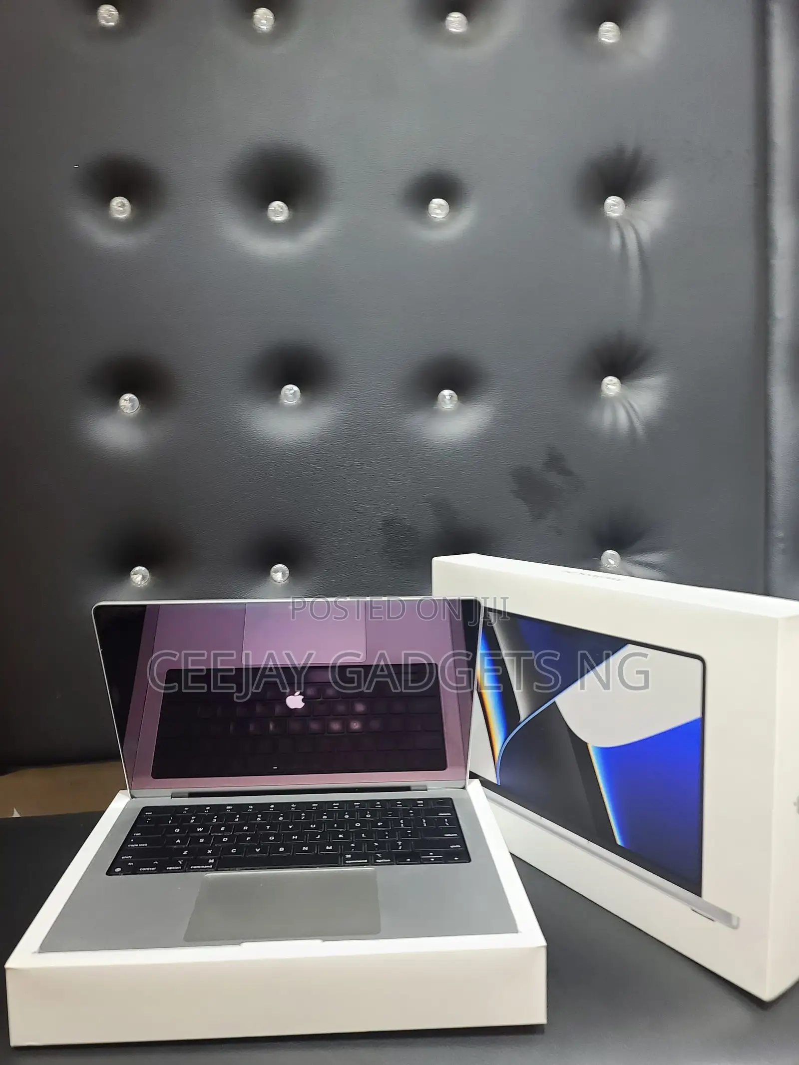 Laptop Apple MacBook Pro 2021 M1 16GB Apple M1 Pro SSD 512GB