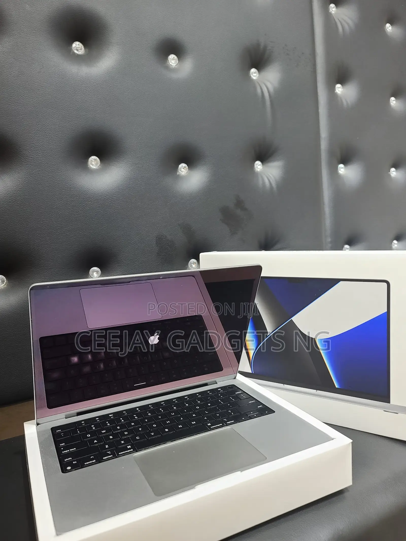 Laptop Apple MacBook Pro 2021 M1 16GB Apple M1 Pro SSD 512GB