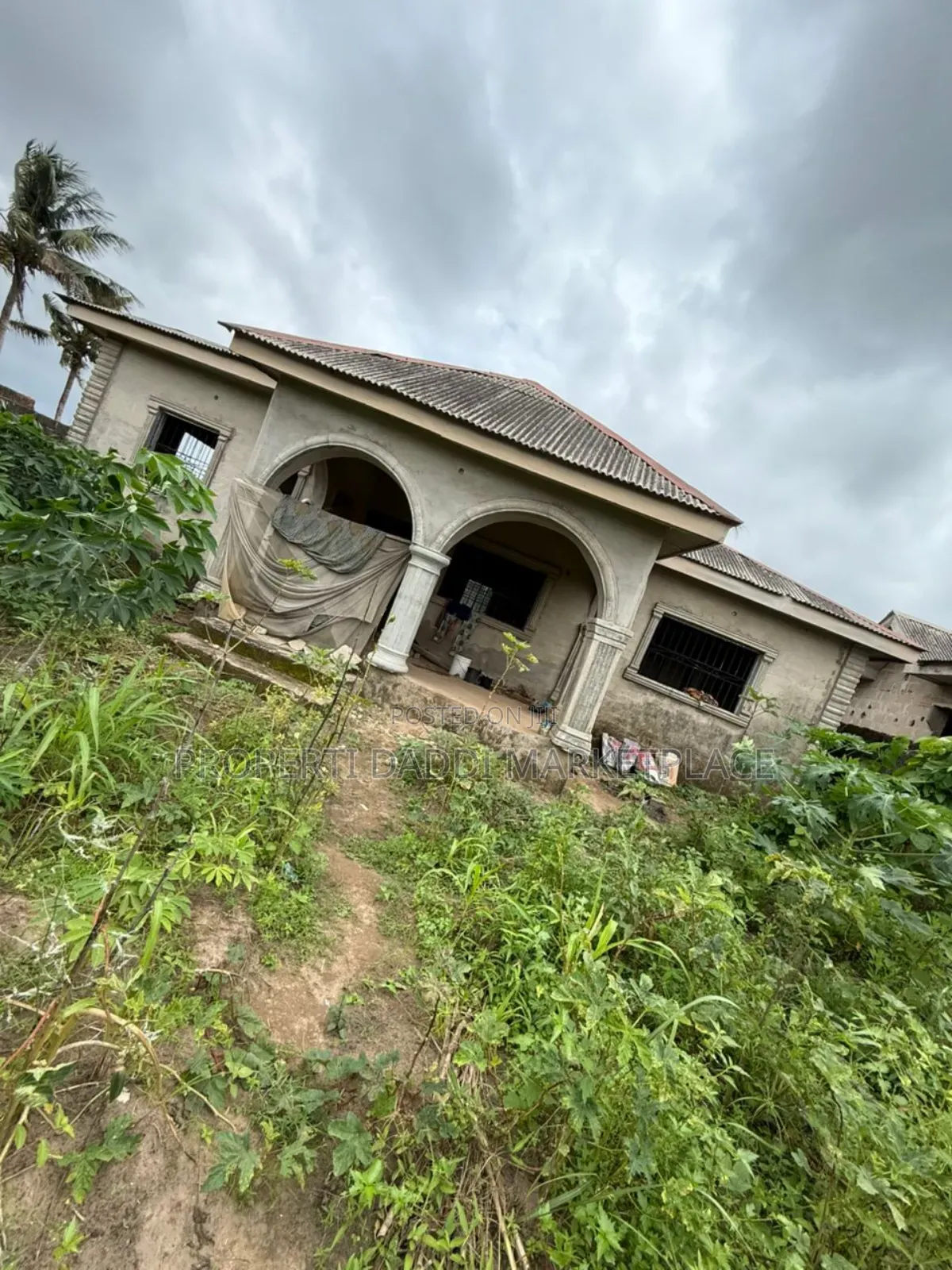 4bdrm Bungalow in Ayobo for sale