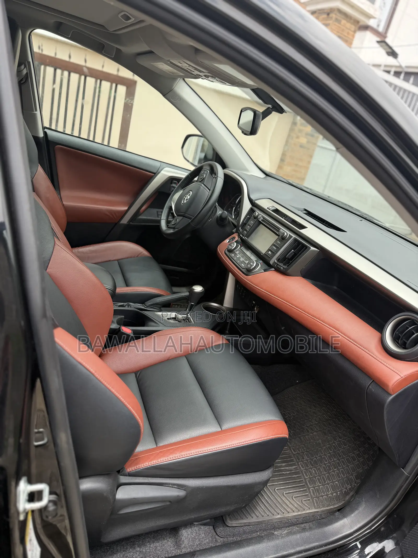 Toyota RAV4 Limited 4dr SUV AWD (2.5L 4cyl 6A) 2015 Black