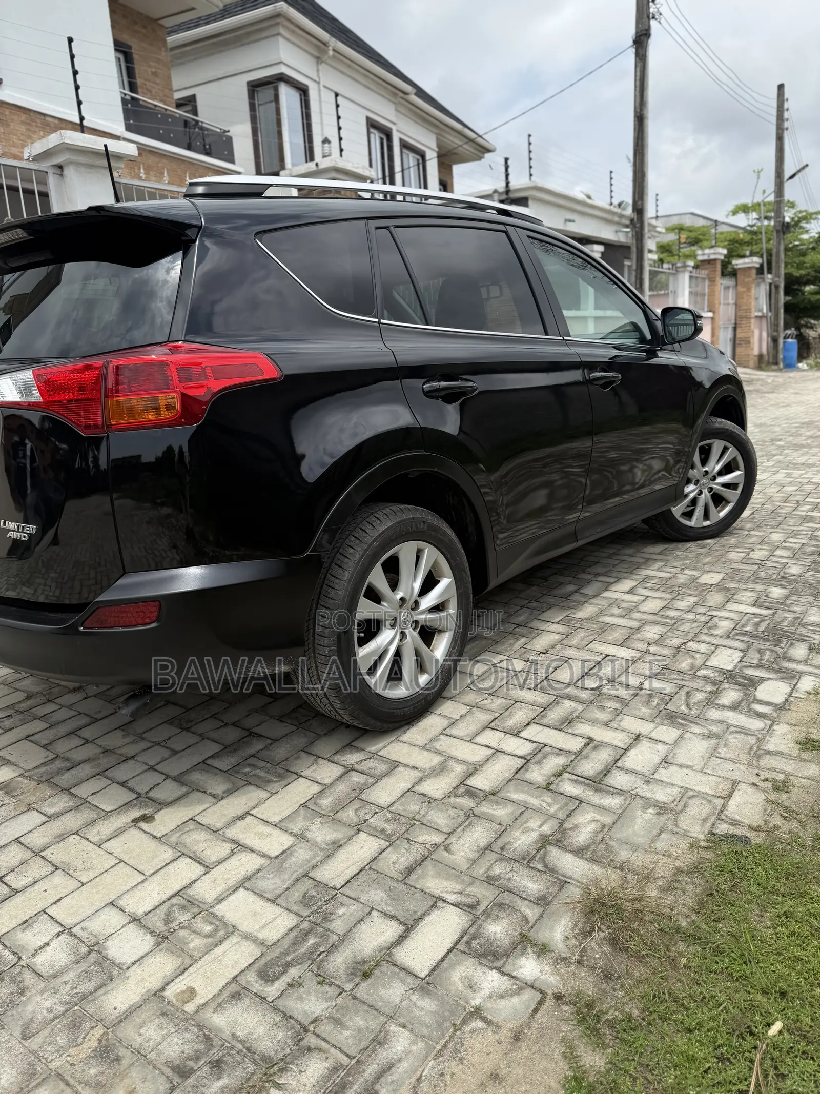 Toyota RAV4 Limited 4dr SUV AWD (2.5L 4cyl 6A) 2015 Black
