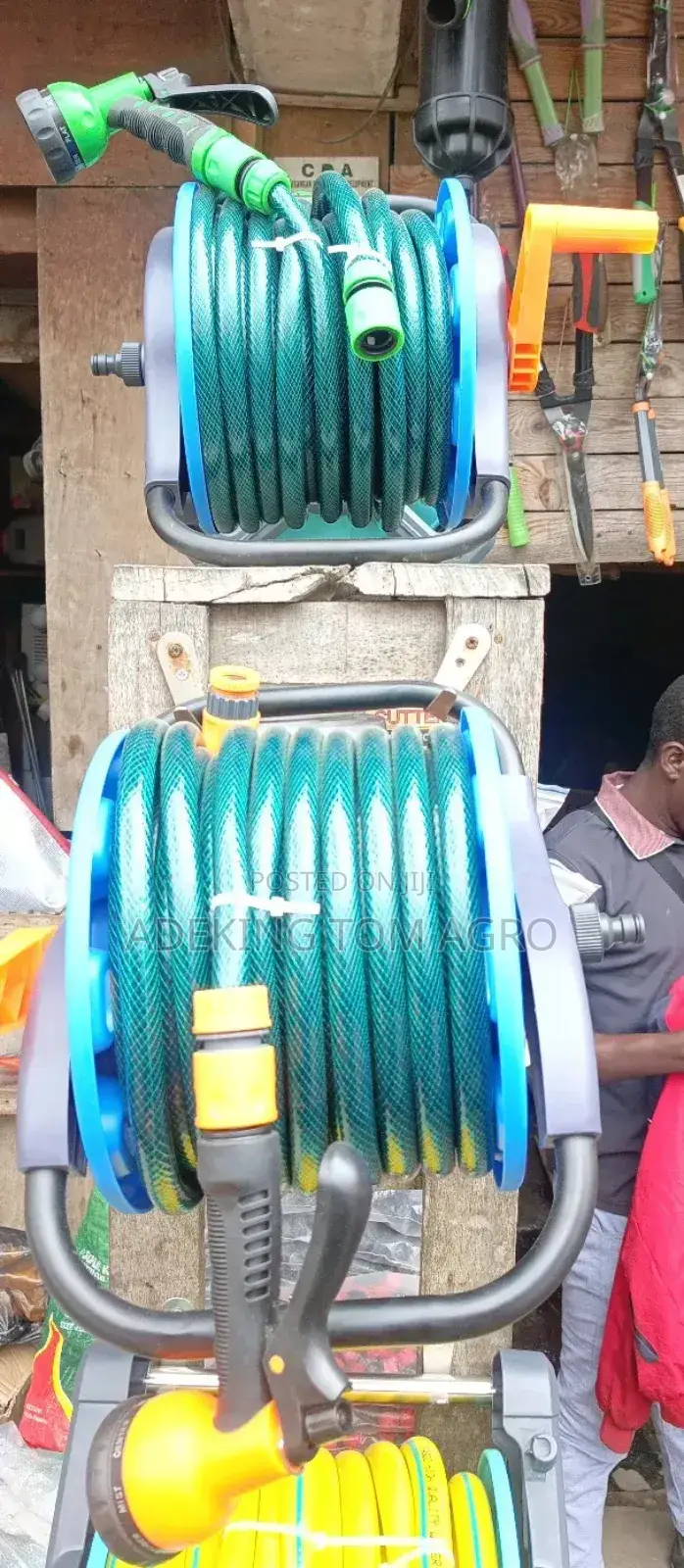 Hose Reel With Hagger