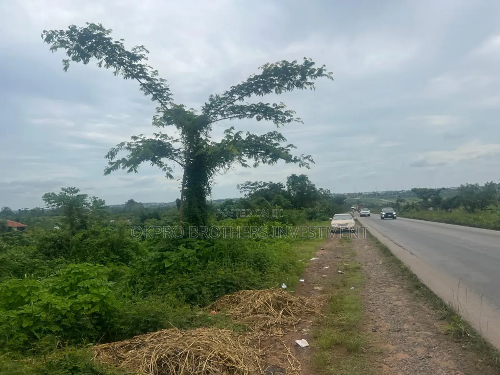 8.3-Acre of Land for Sale at Ife-Ibadan Expressway.